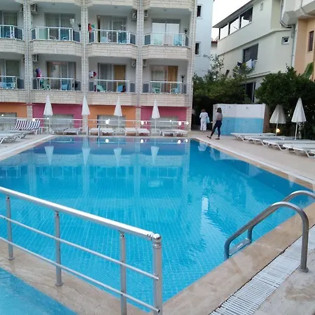Hotel Mr Crane 3*